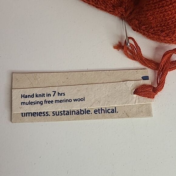 Dinadi Merino Beret - Burnt Orange - Picture 7 of 11